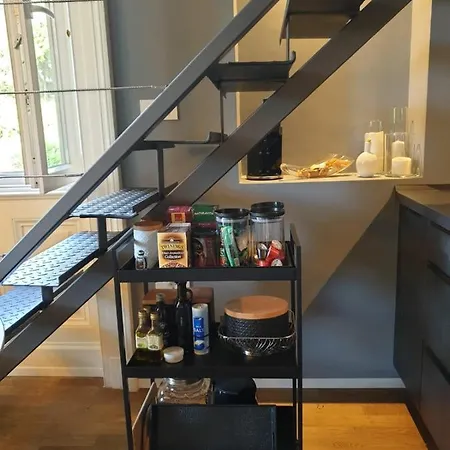 Sea Promenade - Center Apartment