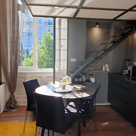 Sea Promenade - Center Apartment *